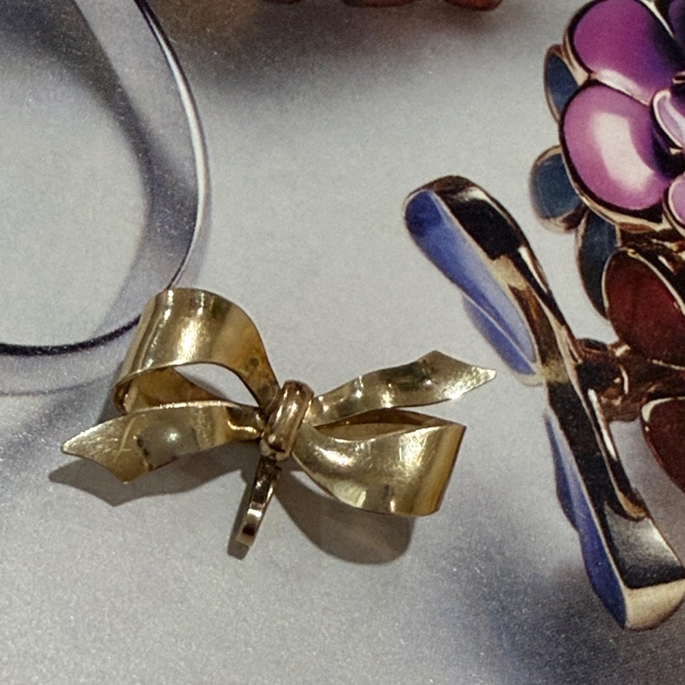 12 K GF  Gold Bow Brooch pin